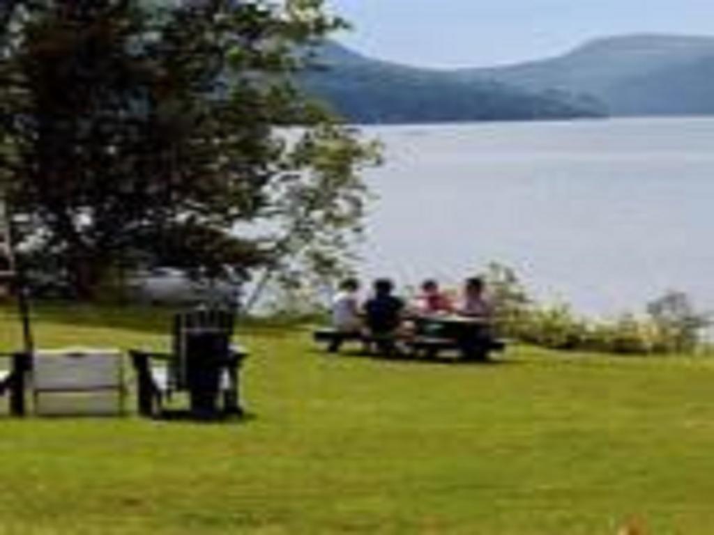 Willoughvale Inn Westmore Newport Esterno foto